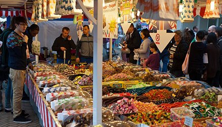 Venta en la Calle de Alimentos